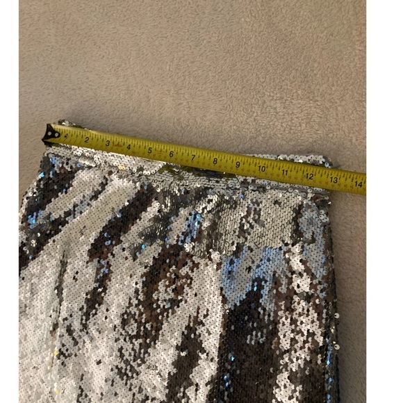 Milly Silver Sequin Top & Skirt matching set - Picture 7 of 16